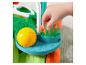 Detailansicht der interaktiven Feinmotorik-Spielzeuge an der FISHER-PRICE Lauflernhilfe.