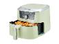 Heißluftfritteuse mit Pommes, Digitalanzeige 180 Grad und verschiedenen Kochfunktionen.