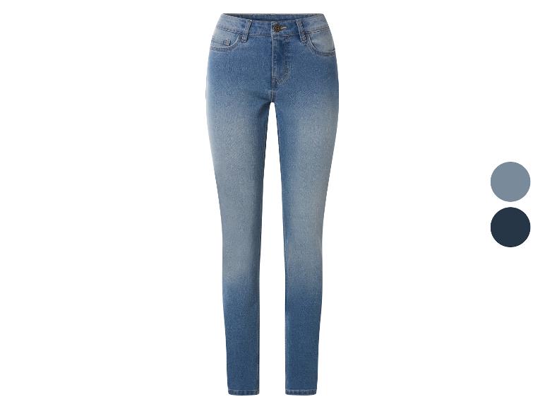 Blaue Damenjeans mit Ombré-Effekt und zwei Farbmustern.