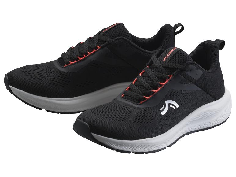 Ein Paar schwarze Sportschuhe mit orangefarbenen Details und weißen Sohlen.