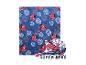 Blaue Decke mit Superhelden-Motiv und dem Text „SUPER HERO“.
