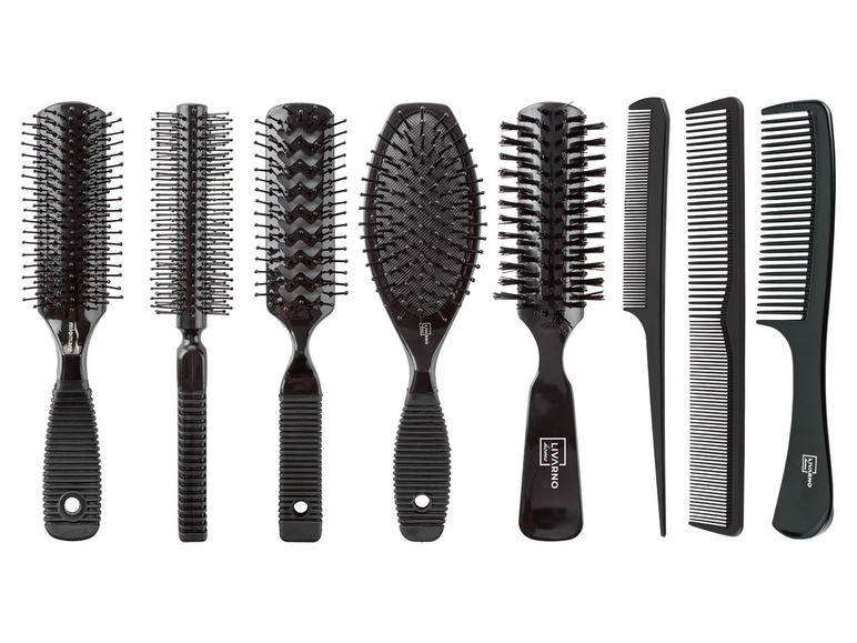 Ein Set schwarzer Haarbürsten und Kämme, darunter eine Livarno Bürste.
