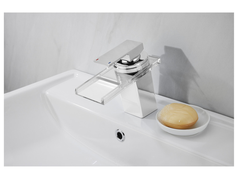 Gehe zu Vollbildansicht: LIVARNO home LED-Waschtischarmatur, mit Wasserfall-Auslauf - Bild 5