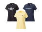 Drei Damen-T-Shirts, zwei mit einem Umbro-Logo und eines mit einem kleinen Umbro-Logo.