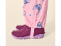 Rosa Kinder-Regenhose mit Cartoon-Charakter-Print und lila Stiefeln