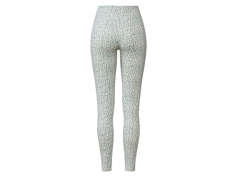 Leggings mit Leopardenmuster.