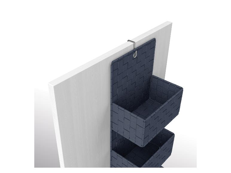 Wandorganizer mit drei dunkelgrauen geflochtenen Körben.