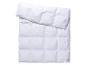 Weiße Bettdecke mit Kissen, mit Livarno Home Markenetikett.