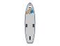 Graues aufblasbares Stand-Up-Paddle-Board mit orangefarbenen und blauen Mustern.