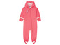 Ein rosafarbener Regenanzug mit Kapuze für Kinder, mit Einhorn-Motiv und der Marke Lupilu.