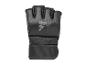 Schwarzer MMA- oder Trainingshandschuh mit offenen Fingern und Logo