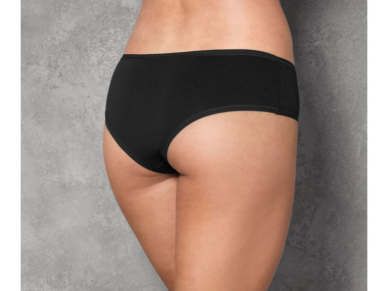 Schwarze Damen-Unterhose, hintenansicht.
