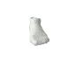 Weißer kurzer Socken mit Rippenstruktur, auf weißem Hintergrund.