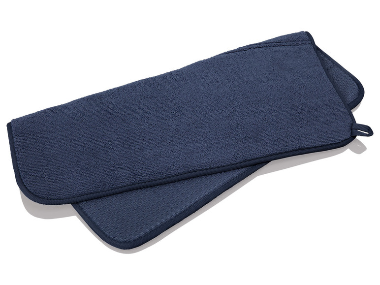 Zwei blaue Ofenhandschuhe zum Schutz der Hände beim Kochen.