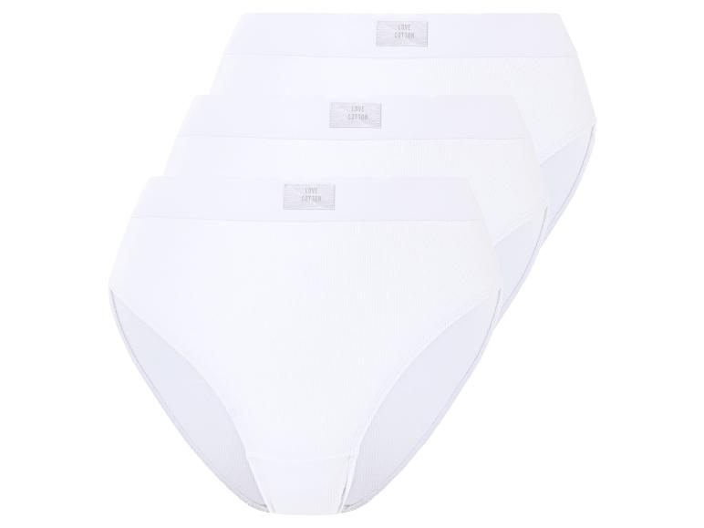 Drei weiße Spitzen-Slips der Marke Love Cotton.