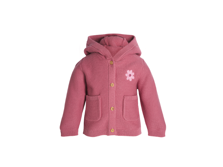 Rosa gestrickte Baby-Strickjacke mit Kapuze, Holzknöpfen und Blumenapplikation.
