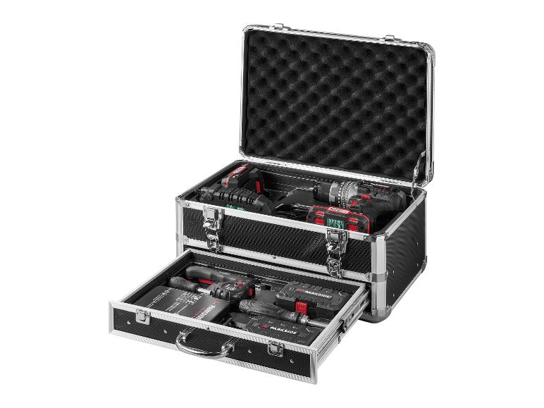 Parkside Werkzeugkoffer: Bohrmaschinen, Akkus und Zubehör.