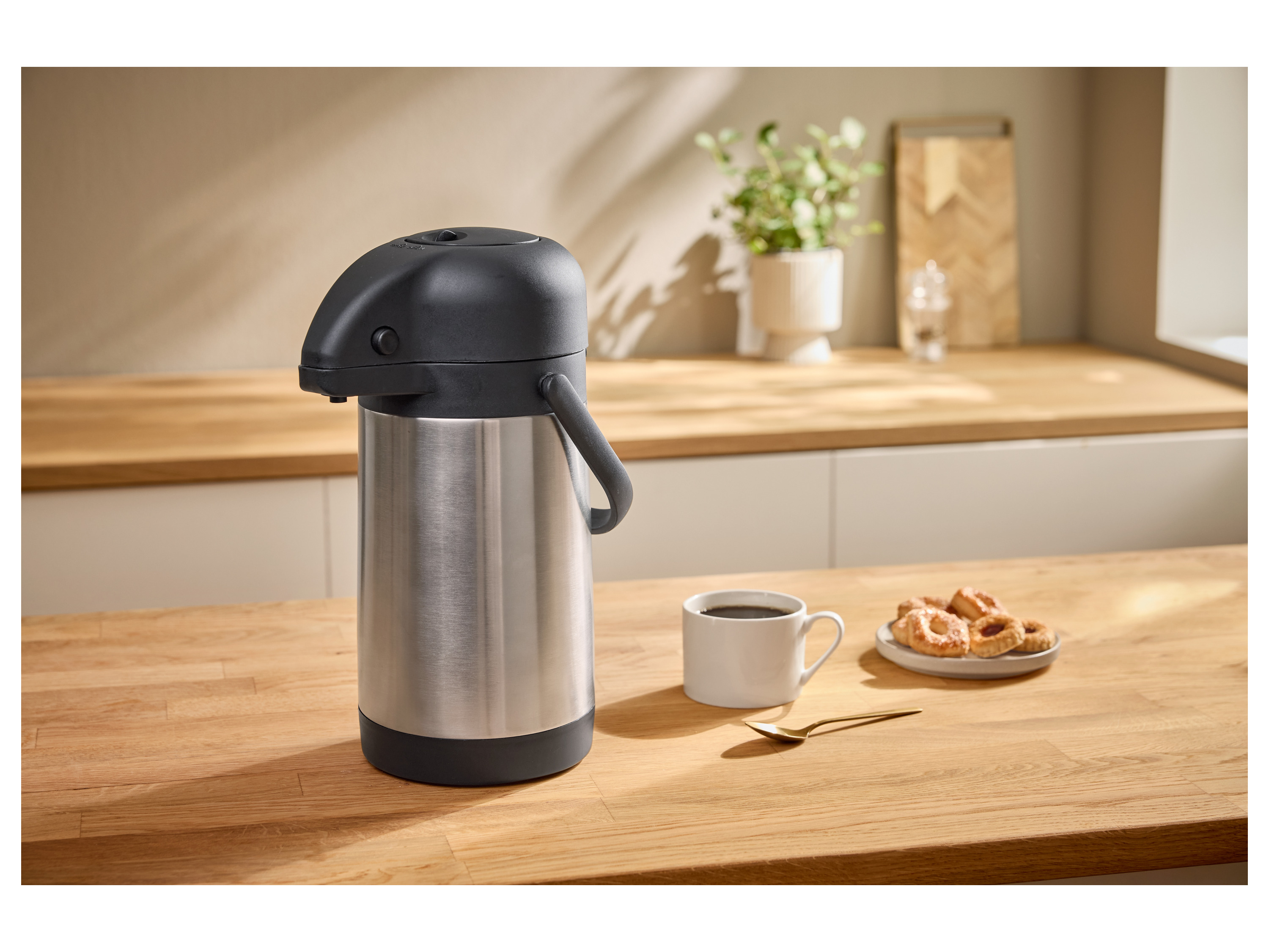 Thumbnail - SILVERCREST® Pump-Isolierkanne