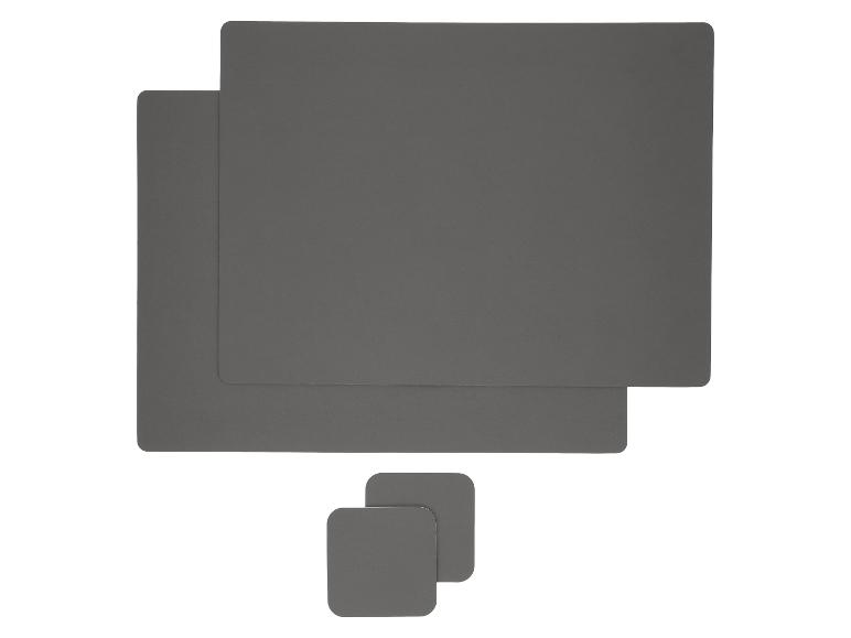 Set aus grauen Tischsets und Untersetzern