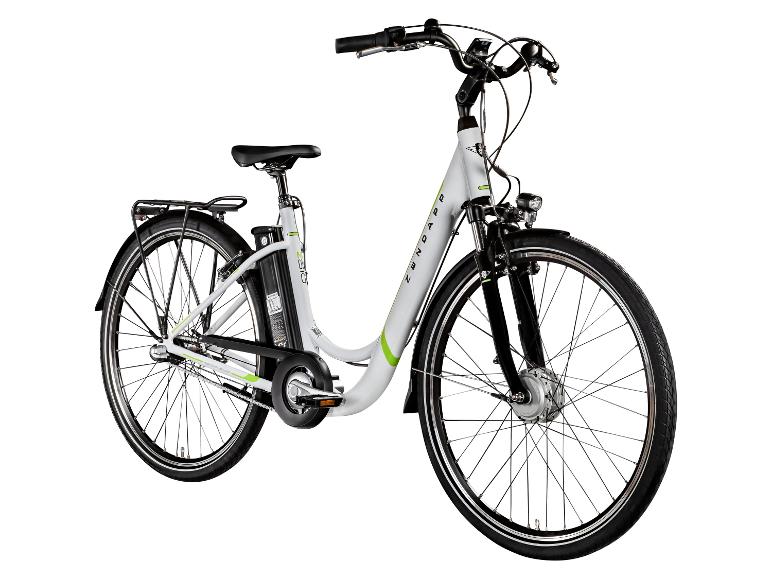 Weißes Zündapp E-Bike mit grünen Akzenten und Gepäckträger.