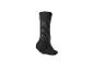 Schwarze Socke mit grauen Streifen, Seitenansicht.
