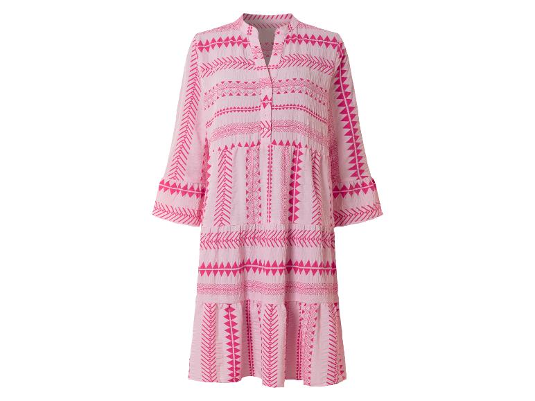 Langes rosa Kleid mit fuchsia geometrischem Muster.