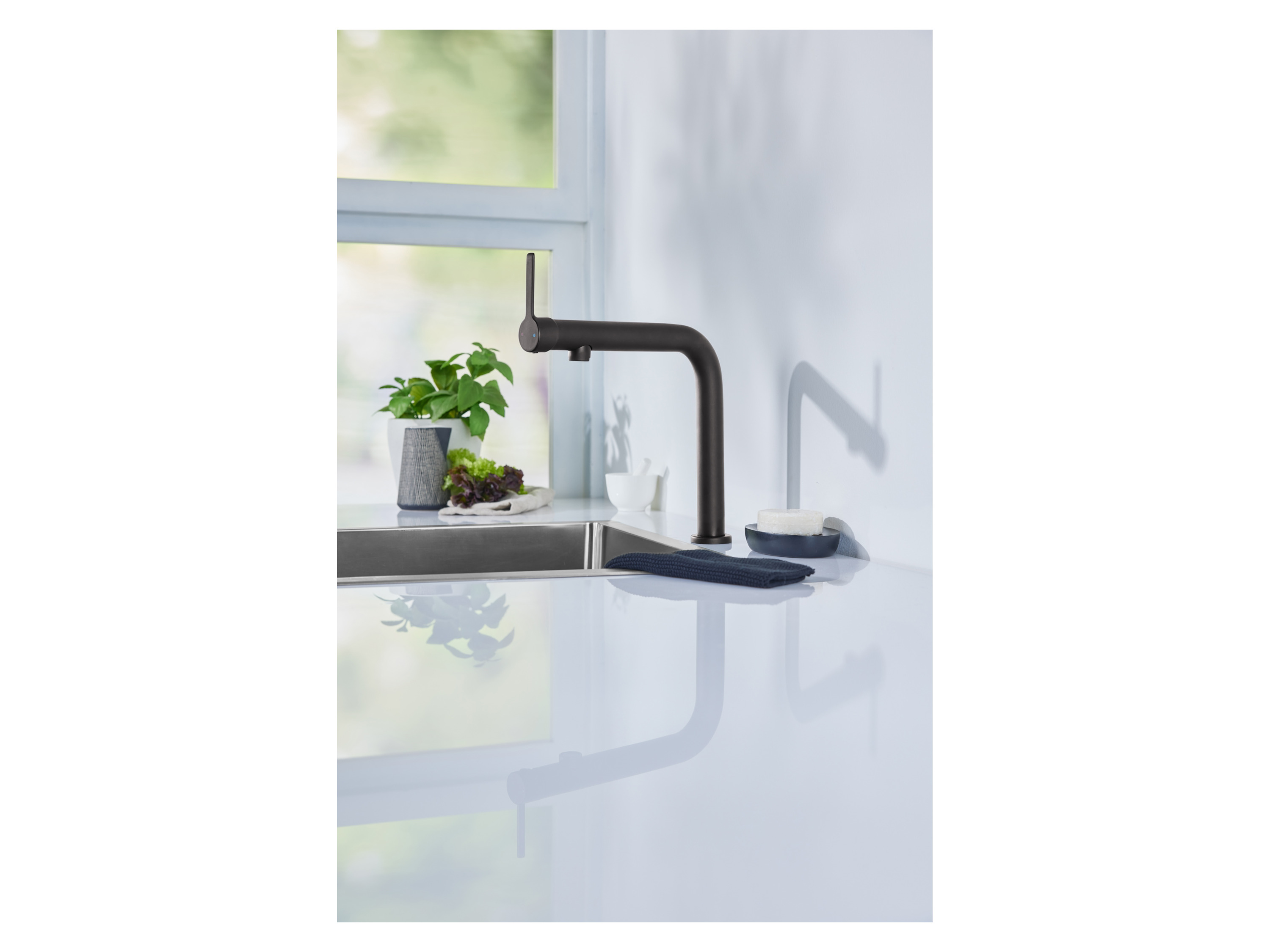 Thumbnail - LIVARNO home Einhebel-Küchenarmatur, mit Eco-Flow-Funktion (Schwarz)