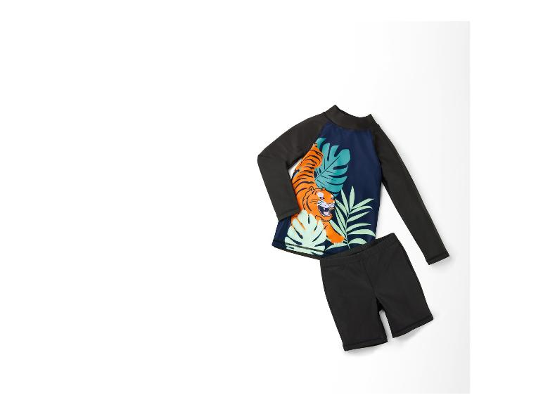 Kinder Bademode: Langarm-Shirt mit Tiger-Print und schwarze Badehose.