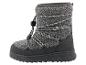 Graue, flauschige Winterstiefel mit Schnürsenkeln und dicker Sohle