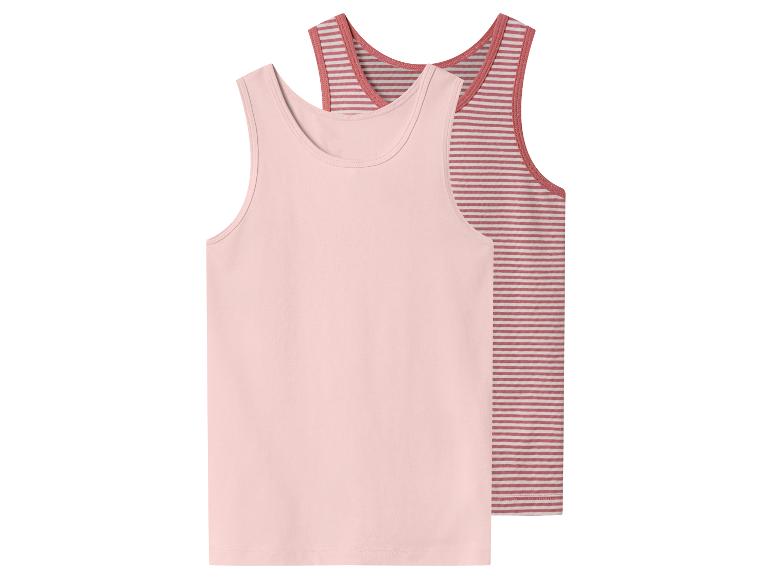 Zwei Tanktops, eines einfarbig hellrosa und eines gestreift rosa-weiß