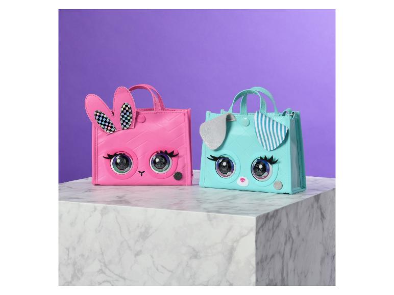 Zwei niedliche Handtaschen mit Hasen- und Hundedesigns.