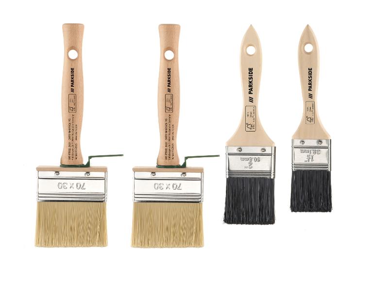 Parkside Pinselset: zwei breite Pinsel mit Naturborsten und zwei kleinere mit Synthetikborsten.