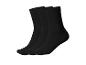 Drei schwarze Herrensocken auf weißem Hintergrund.