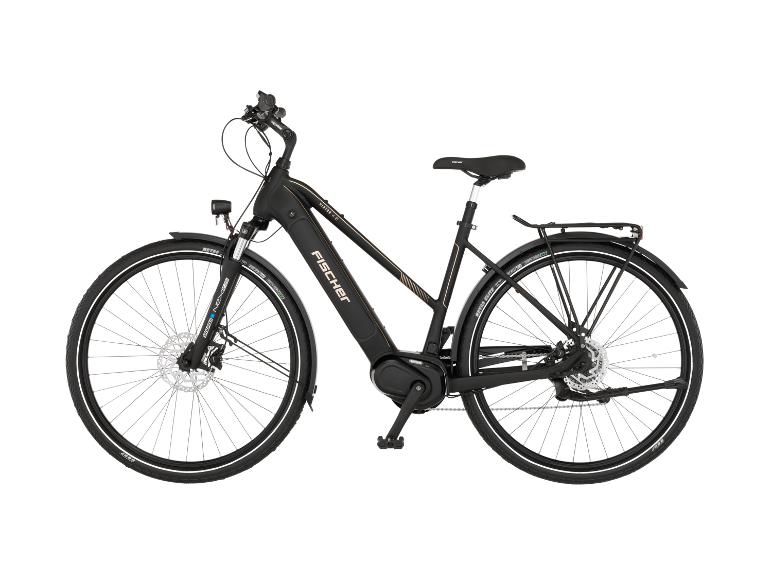 Schwarzes E-Bike mit Federgabel, Gepäckträger und Scheibenbremsen.