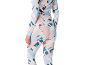 Damen-Sportanzug mit abstraktem Muster in Hellblau, Rosa und Dunkelblau.