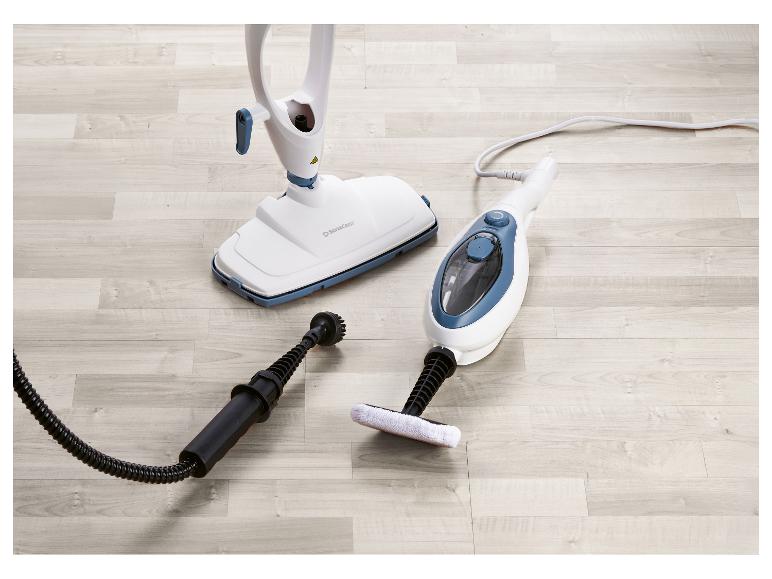 SilverCrest Dampfmopp und Handdampfreiniger mit Zubehör auf hellem Holzboden