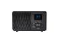 Schwarzes Digitalradio mit Display, das Uhrzeit und Senderinformationen anzeigt.
