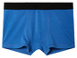 Blaue Boxershorts mit schwarzem elastischem Bund.