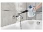 Silvercrest Dampfreiniger wird im Badezimmer benutzt.