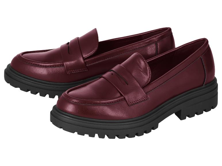 Damen-Loafer in Burgunderrot mit dicker, geriffelter Sohle.