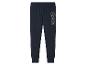 Dunkelblaue Jogginghose mit Avengers-Aufdruck.