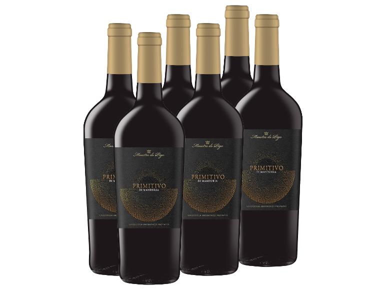 Sechs Flaschen Primitivo di Manduria Rotwein mit schwarzen Etiketten und goldener Schrift.