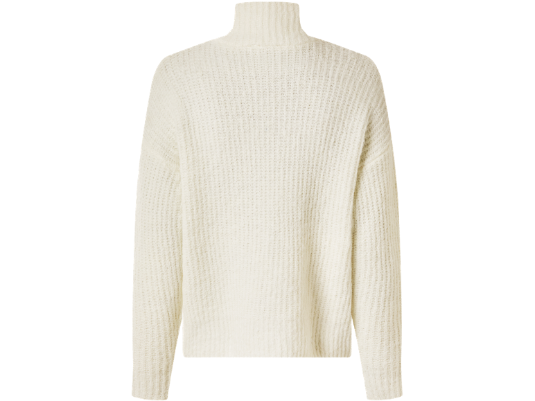 Cremefarbener Strickpullover mit Rollkragen und langen Ärmeln.