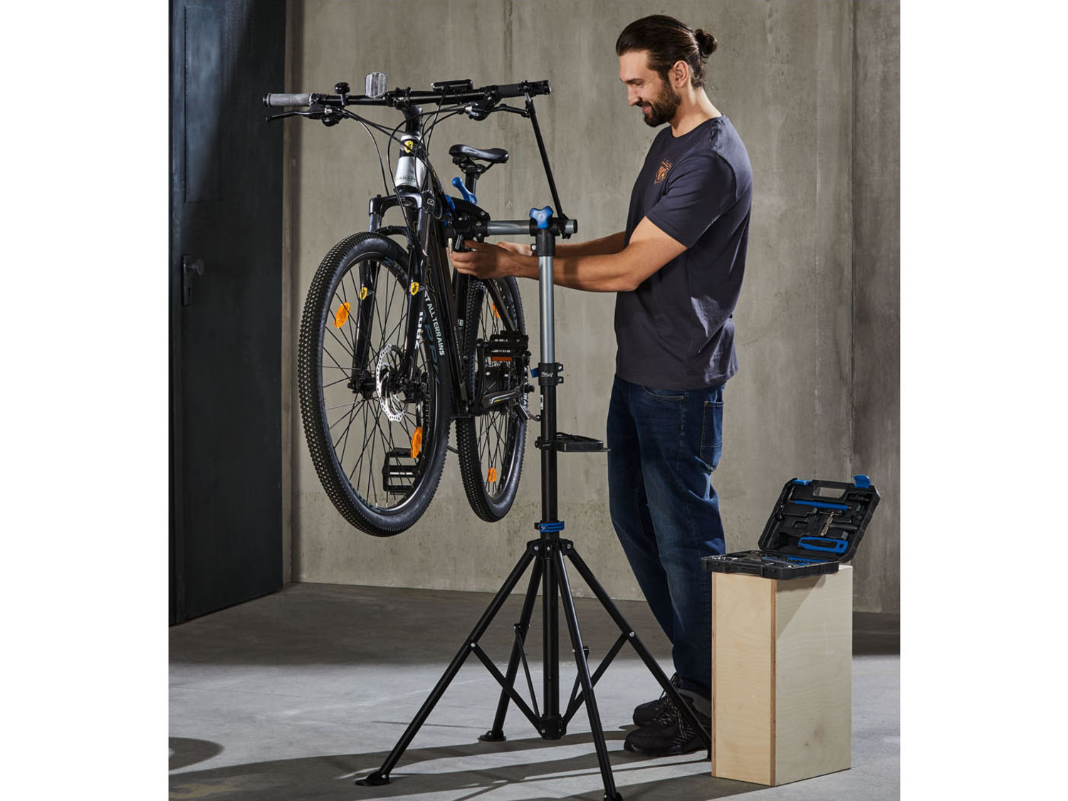 Crivit Fahrrad Werkzeug Kit mit vielseitigen faltbar Werkzeuge und Tube Reparatursatz 