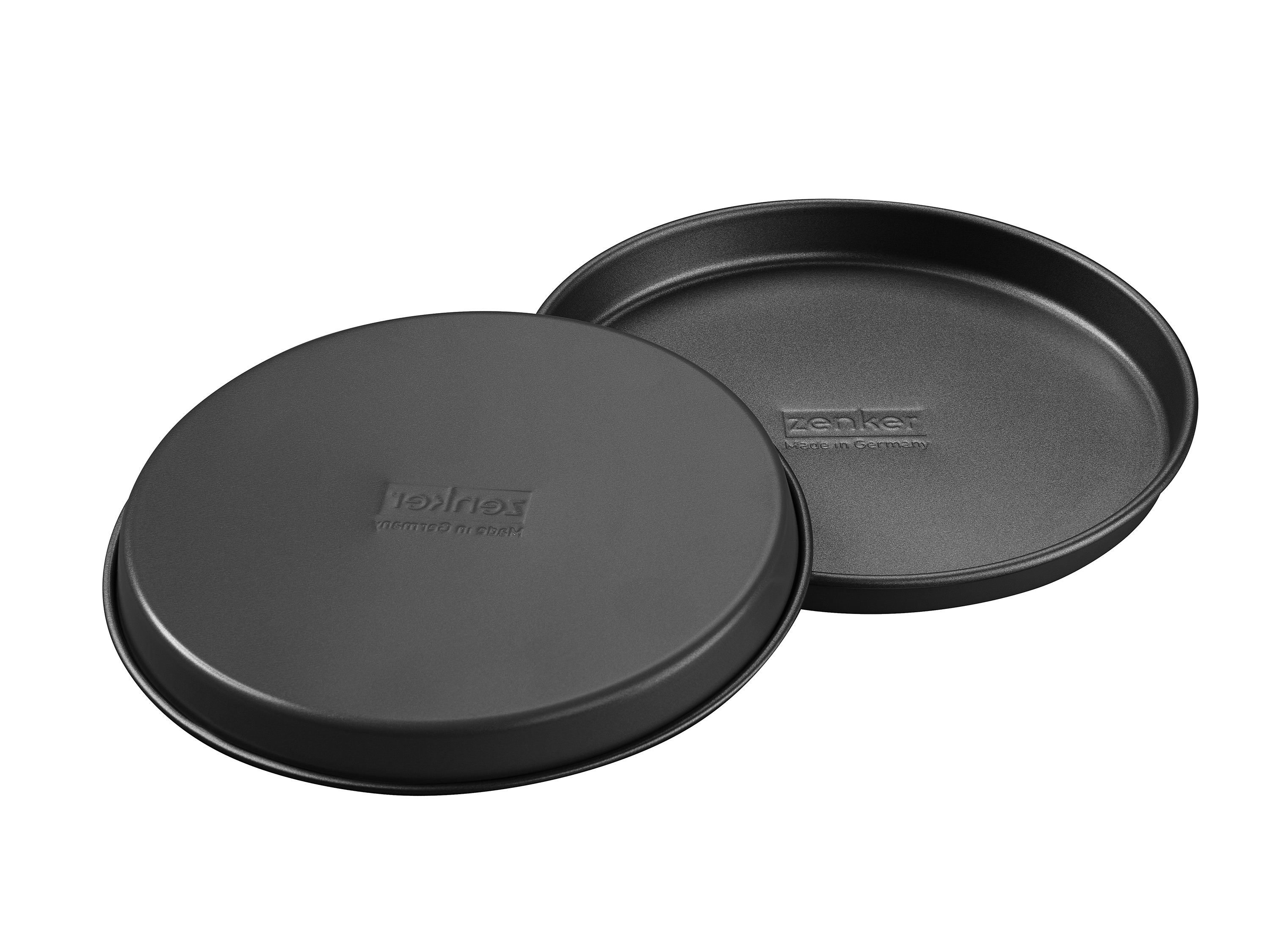 zenker Pizzableche 3 fach Sort (Pizzablech 2-er Set)““ | Backofen Form: kreisförmig Material: Stahlblech Thermolochung: ja 32 cm Wärmeleitung: – Fassungsvermögen: – Hitzebeständigkeit: bis 230°C Durchmesser: 28 cm, 32 cm 2er-Set: 17 cm Mikrowellengeeignet: nein Spülmaschinengeeignet: ja““