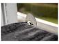 Graues, flauschiges Katzenfensterbett mit Saugnapf.