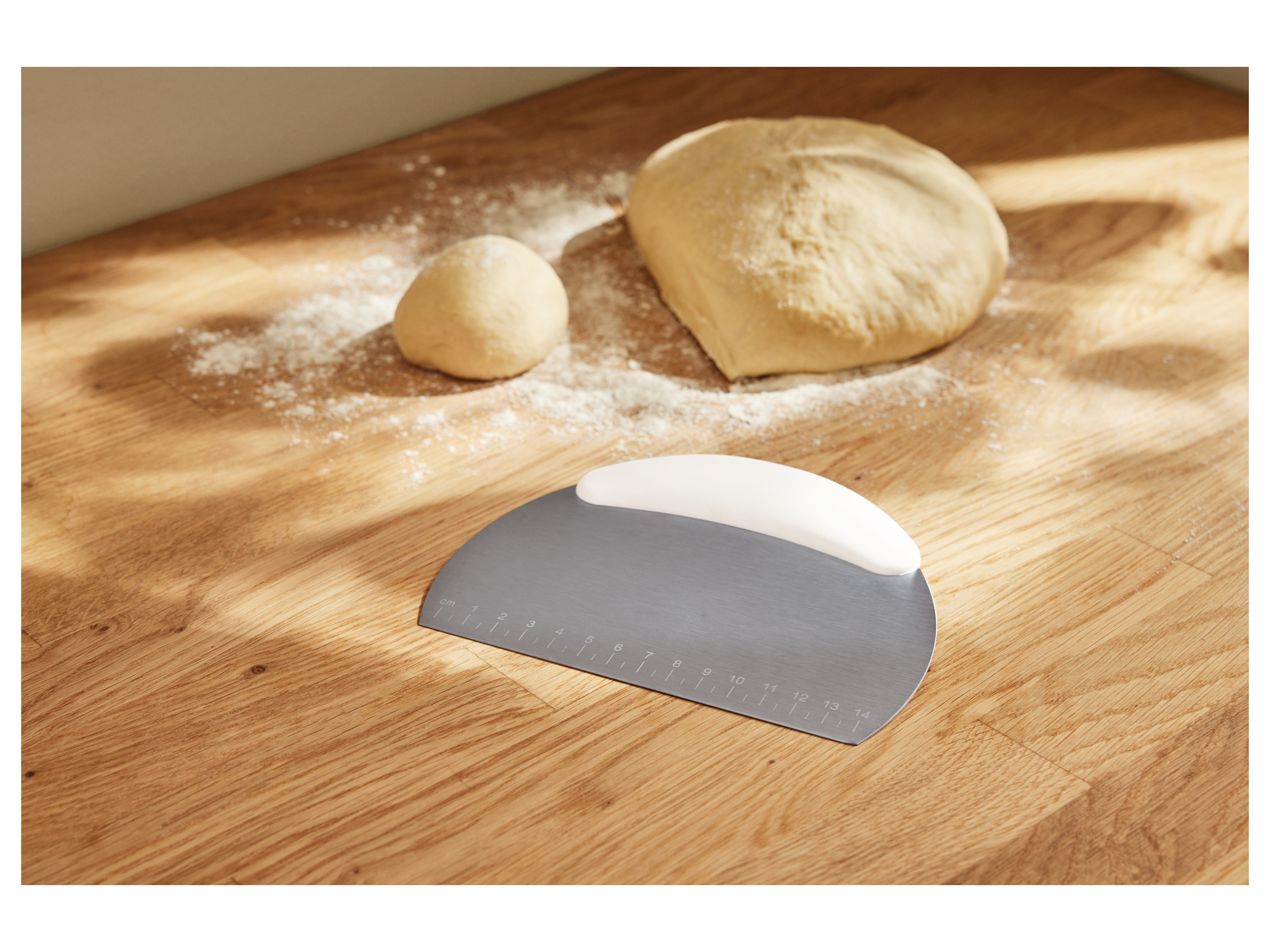 Thumbnail - SILVERCREST® Backzubehör (Teigschaber Halbkreis)