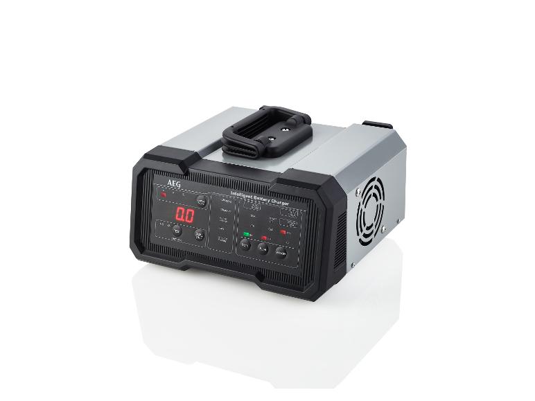 Intelligentes AEG-Batterieladegerät mit LCD-Display.