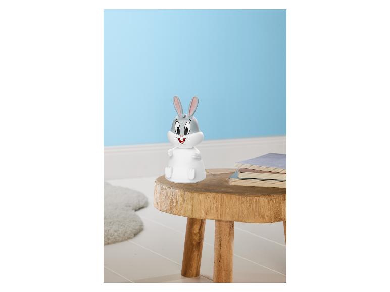 Eine Nachttischlampe mit Bugs Bunny.