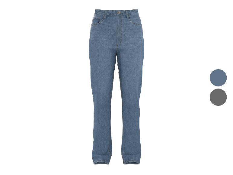 Eine blaue Jeans mit hoher Taille.
